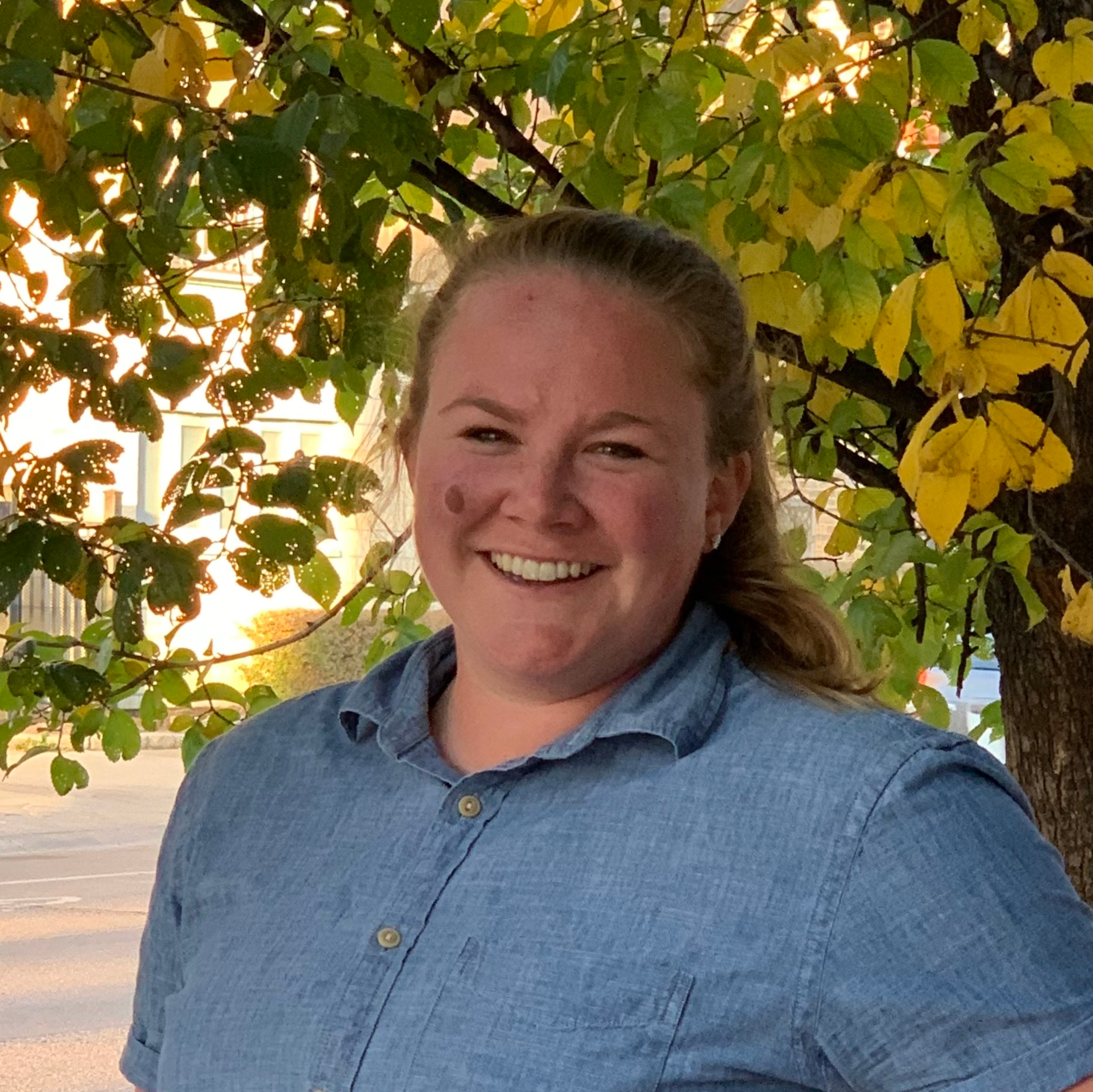 Headshot of Mackensey Carter, LCSW